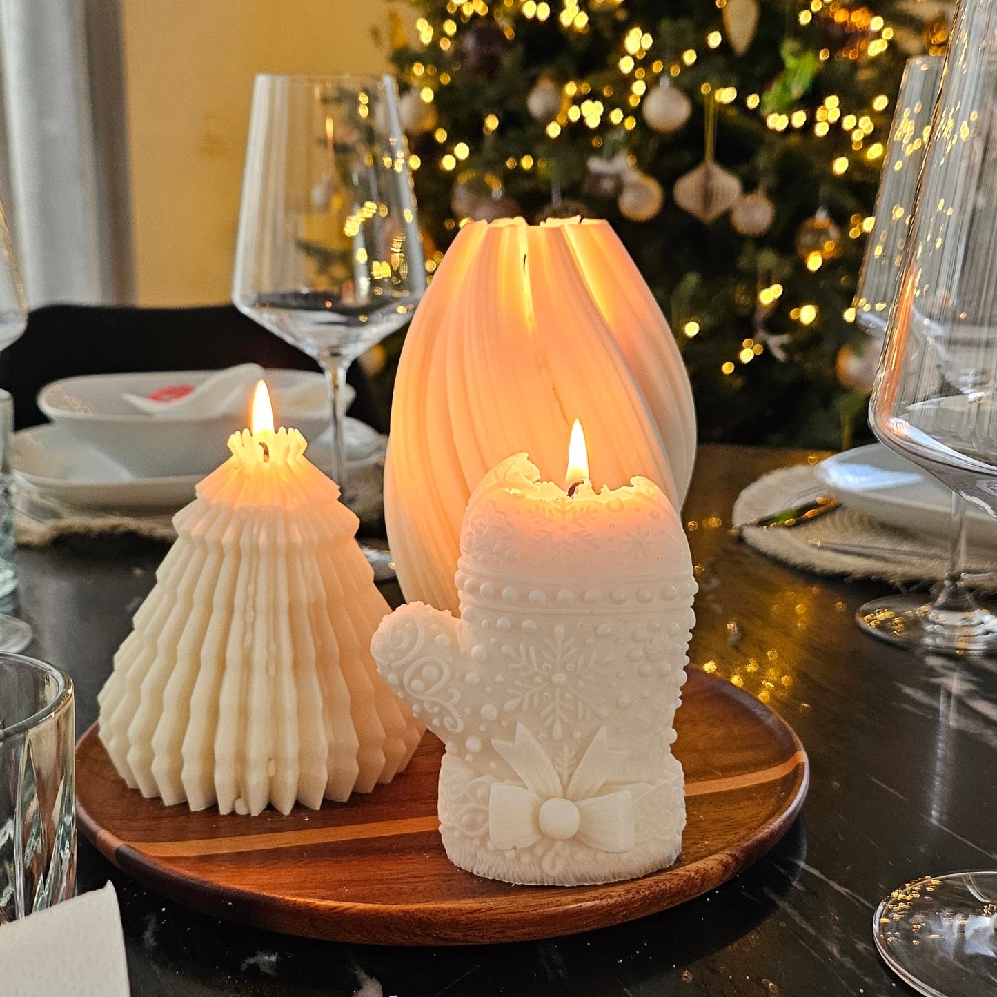 Set of pine trees, Elara XL and mittens 