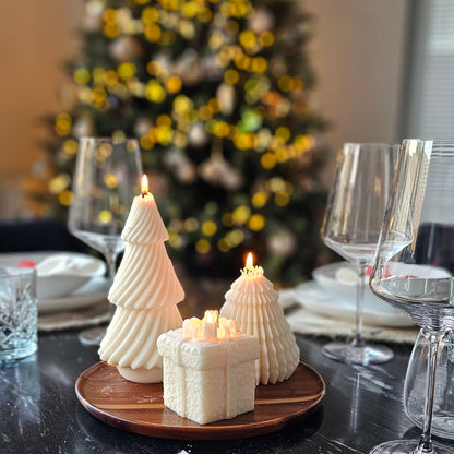 Set of Christmas trees and gift 