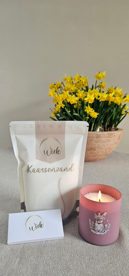 Kaarsenzand + lila potje konijntje + wiekendoosje met 10 wieken